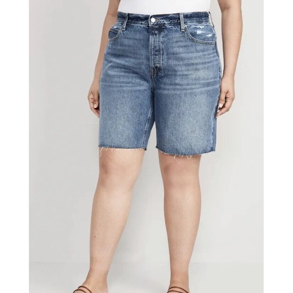 Old Navy High Waisted Shorts Slouchy Button-Fly Cut-Off Jean Shorts Size 26 NWTs - Picture 1 of 10